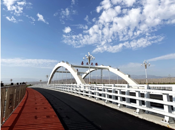 嘉峪關(guān)跨高速公路橋梁擴建